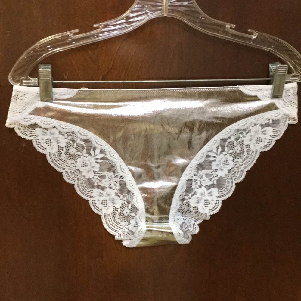 Victoria’s Secret dream angels cheekini size L